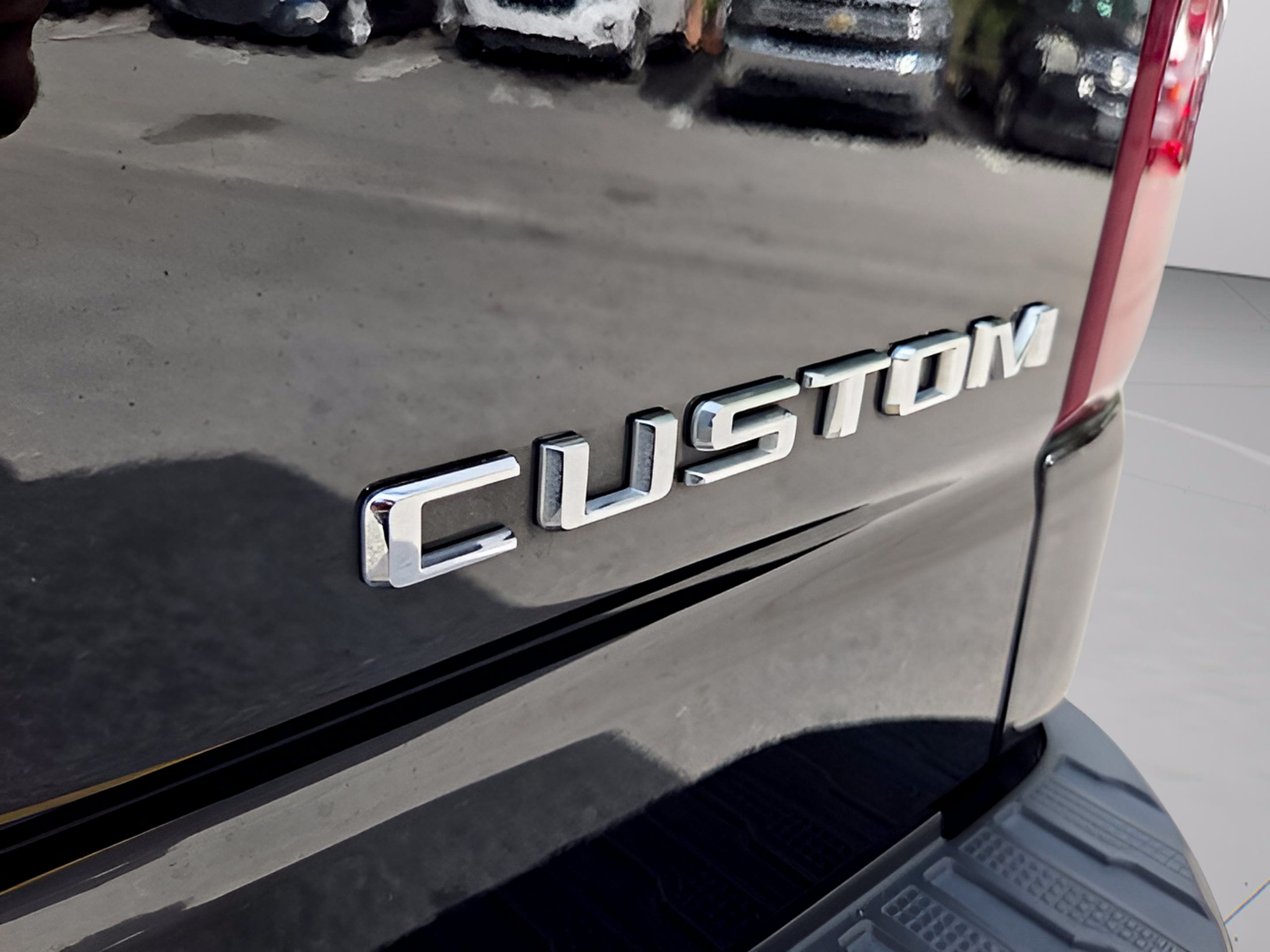 Used 2023 Chevrolet Silverado 1500 Custom AWD/4WD image 31