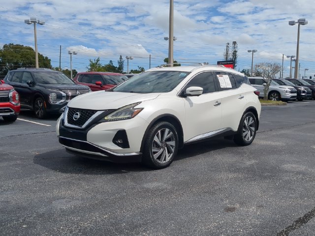 Used 2019 Nissan Murano SL w/ Cargo Package FWD image 2