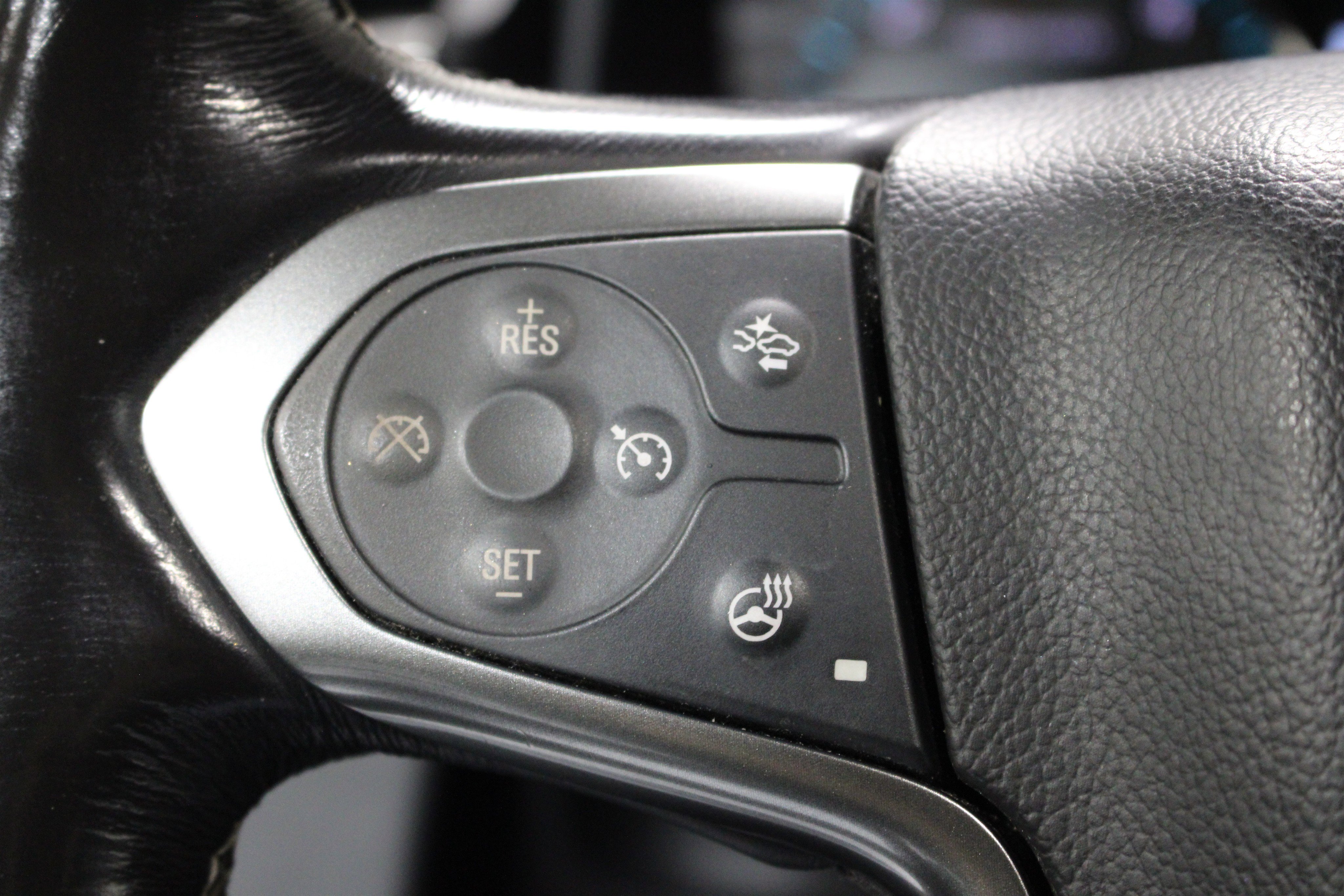 Used 2018 Chevrolet Tahoe LT AWD/4WD image 12