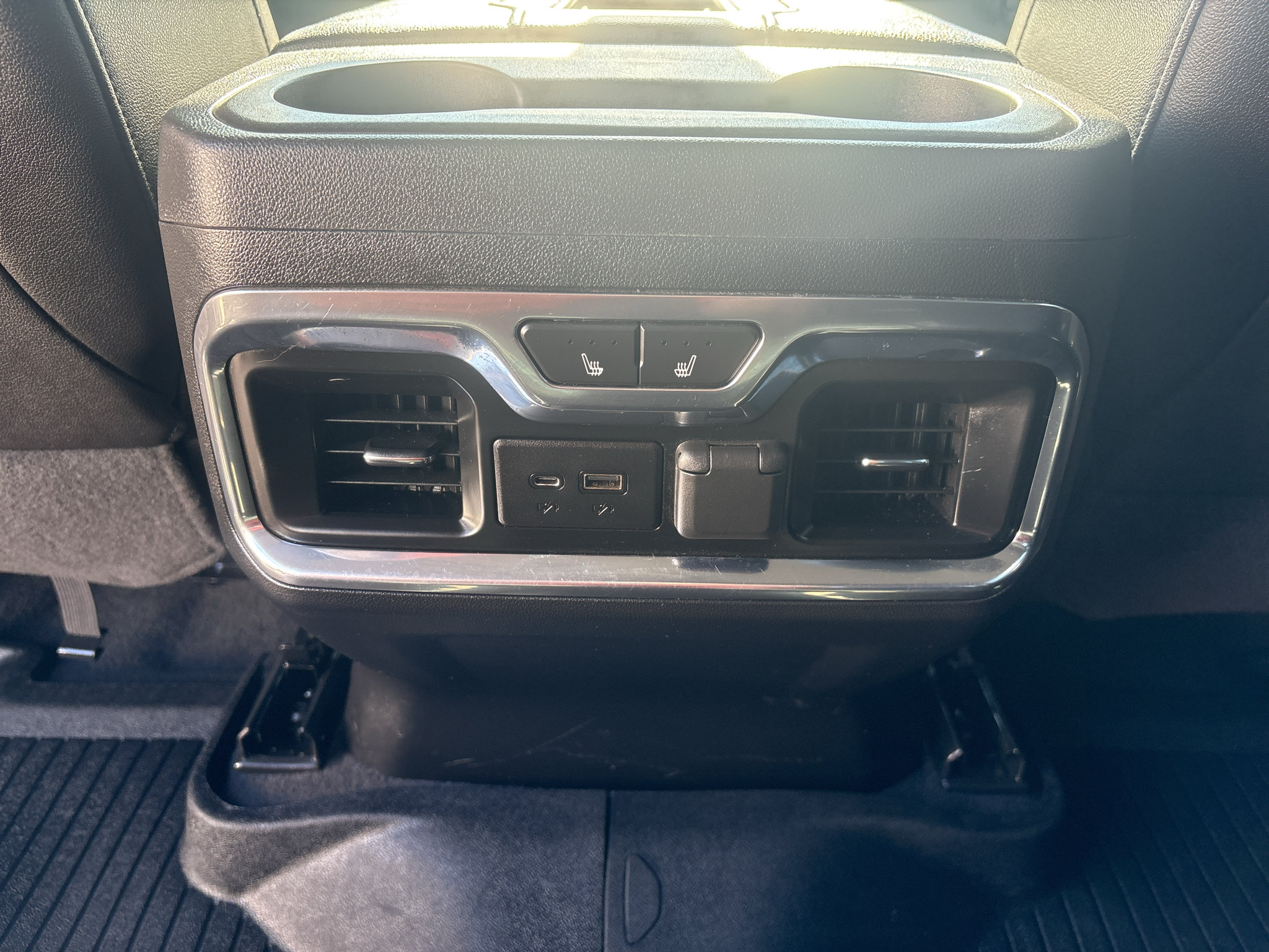Used 2020 Chevrolet Silverado 2500 LTZ w/ LTZ Plus Package AWD/4WD image 26