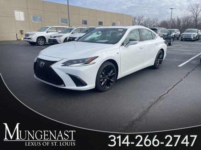 Used 2025 Lexus ES 300h w/ Premium Package