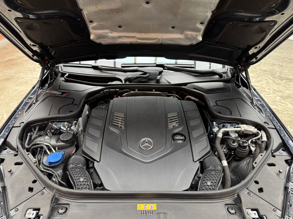 Used 2020 Mercedes-Benz S 560 4MATIC Sedan image 25