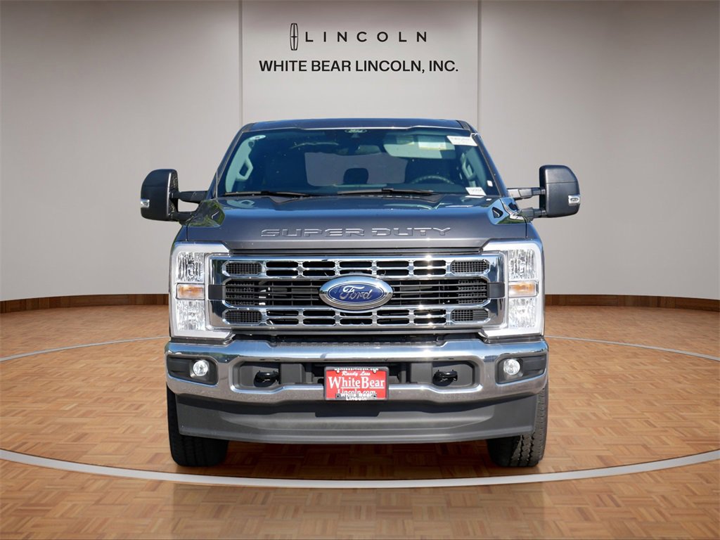 Used 2025 Ford F250 XLT w/ FX4 Off-Road Package image 2