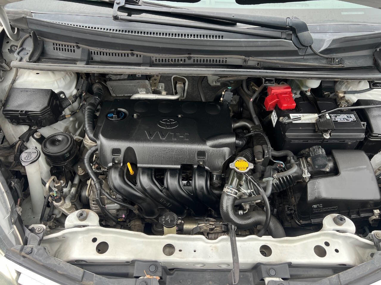 Used 2015 Toyota Yaris L FWD image 19