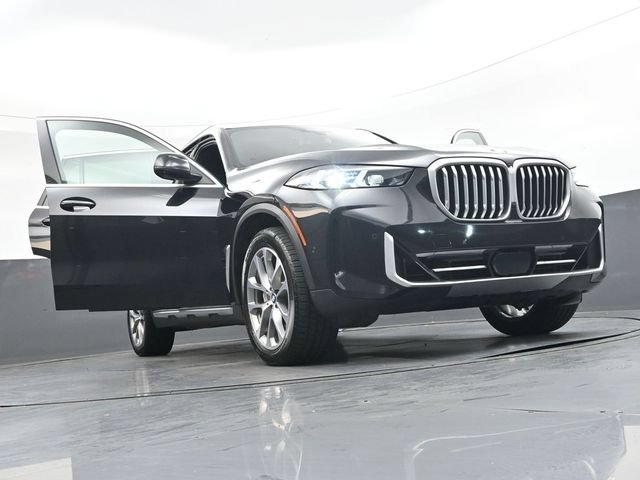Certified 2024 BMW X5 xDrive40i w/ Premium Package AWD/4WD image 44