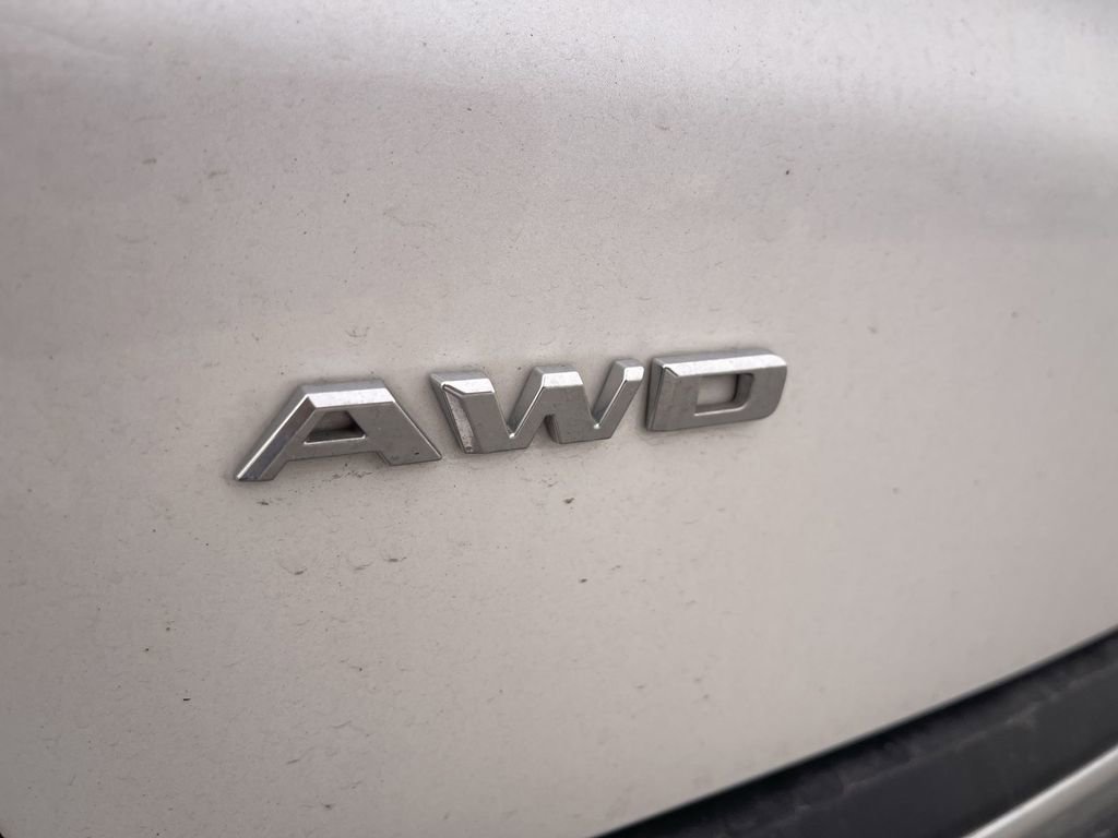 Used 2021 Cadillac XT5 Premium Luxury AWD/4WD image 4