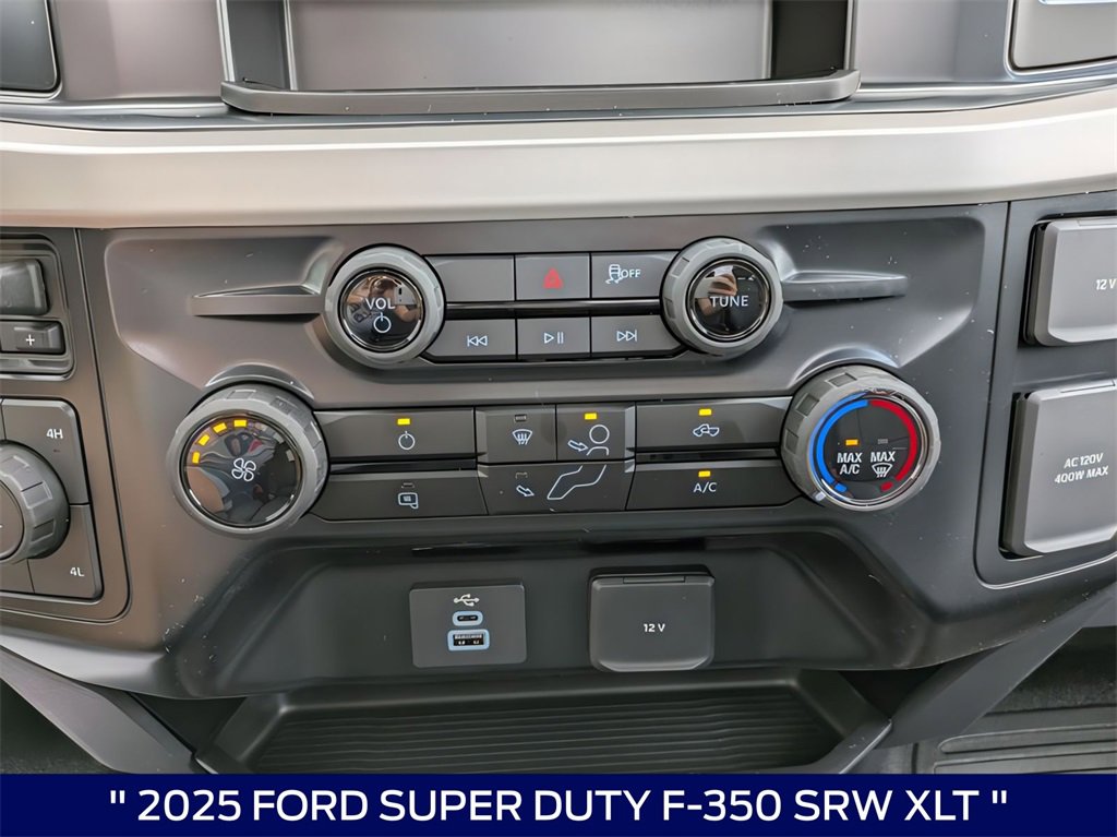 New 2025 Ford F350 XLT image 21