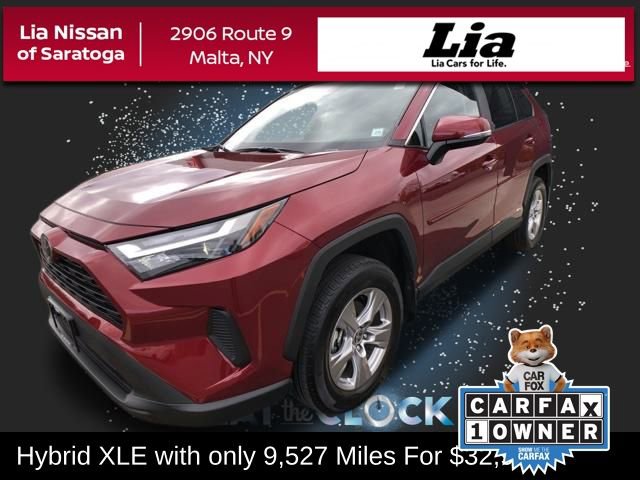 Used 2025 Toyota RAV4 XLE image 1