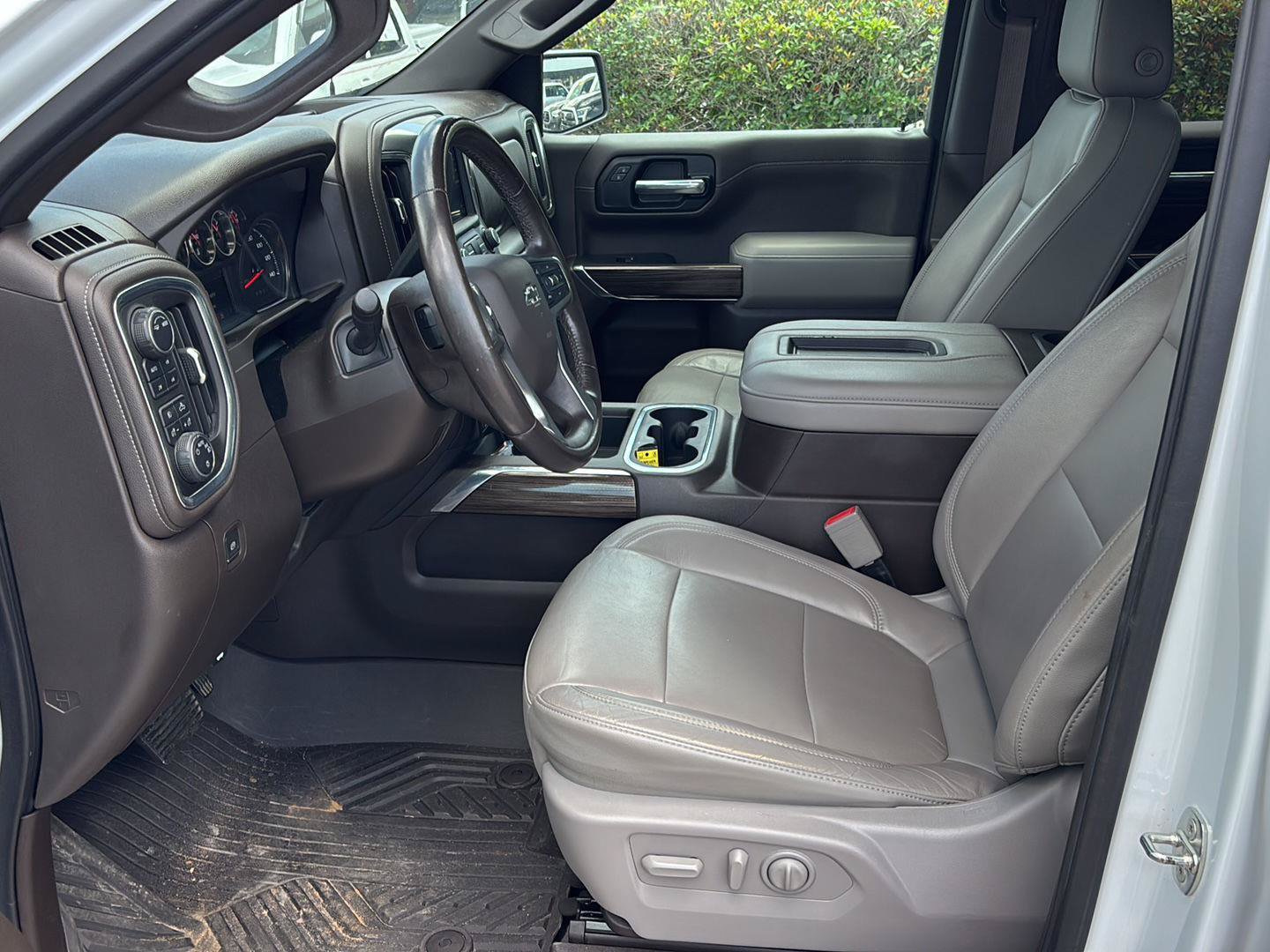 Used 2020 Chevrolet Silverado 1500 RST AWD/4WD image 14