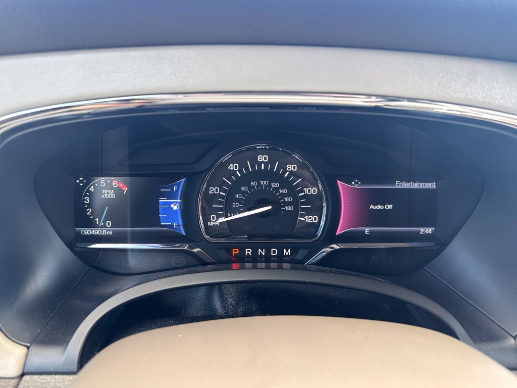 Used 2016 Lincoln Navigator Select AWD/4WD image 28