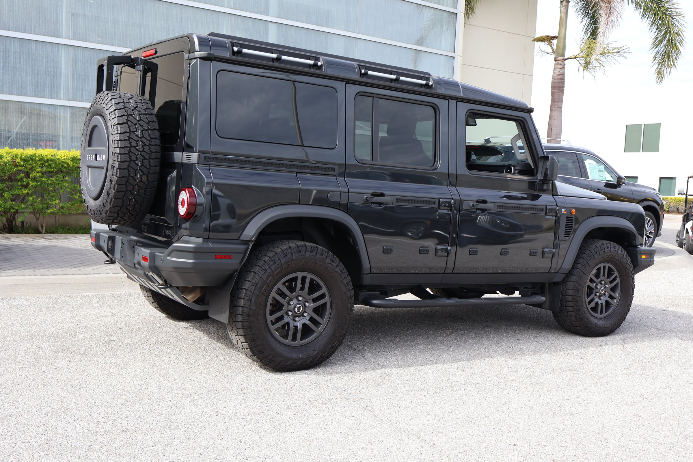 Used 2024 INEOS Grenadier Fieldmaster Edition image 9