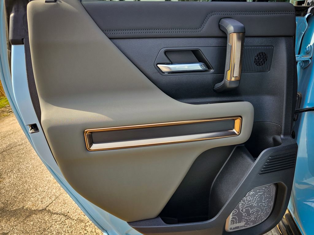 Used 2024 GMC Hummer EV 2X w/ LPO, Storage Package image 39