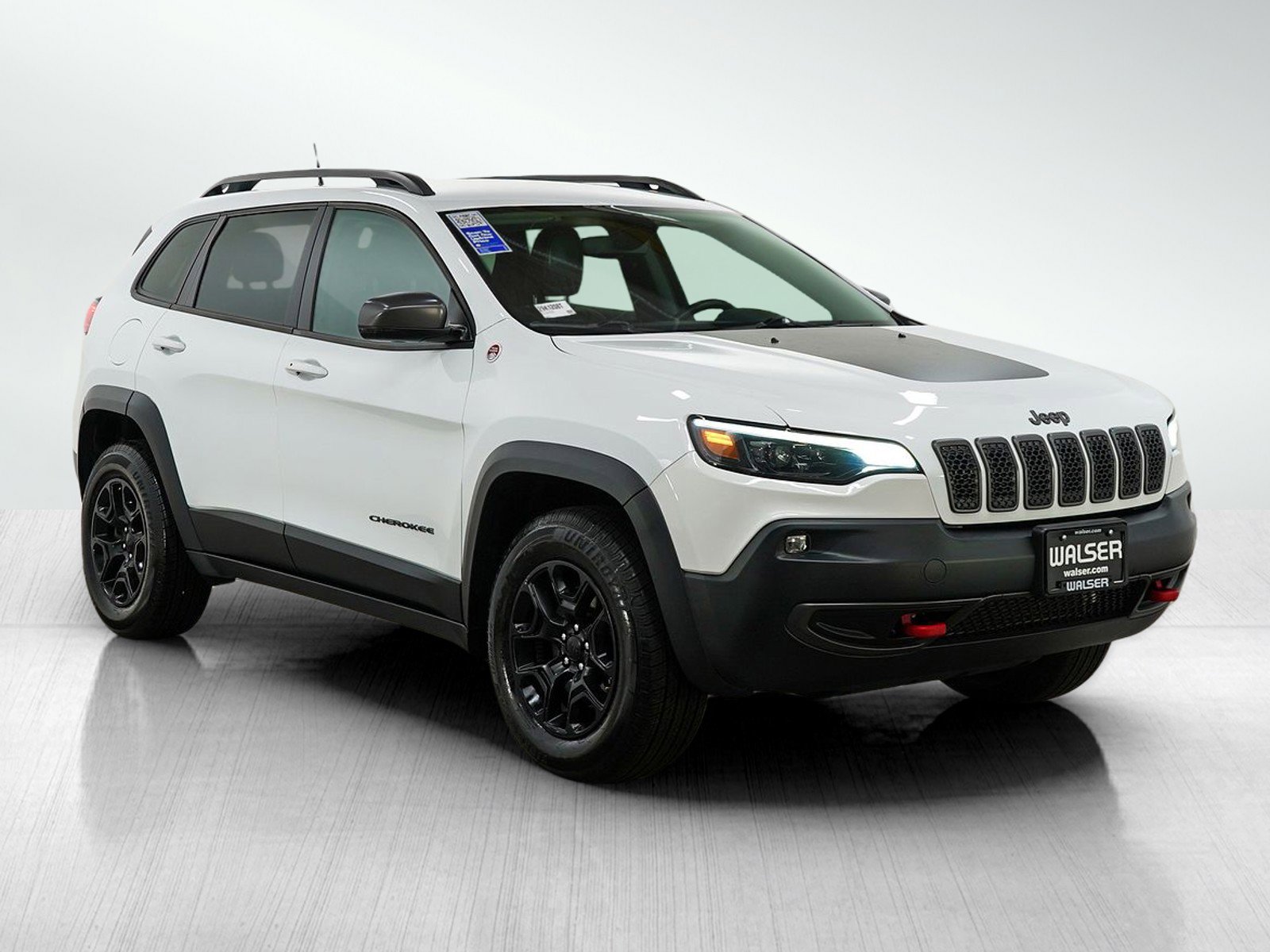 Used 2020 Jeep Cherokee Trailhawk w/ Cold Weather Group AWD/4WD image 8
