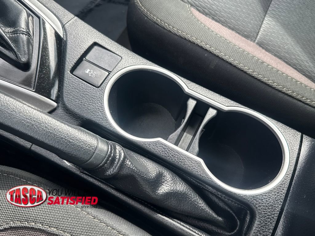 Used 2018 Toyota Corolla LE FWD image 24