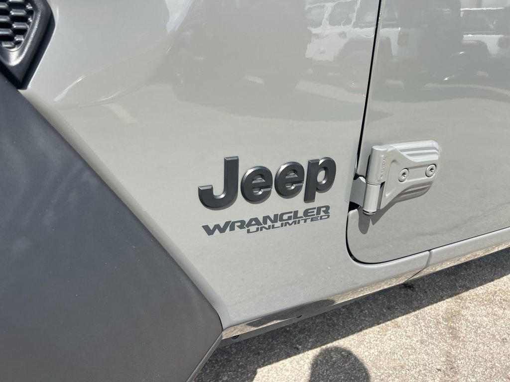 Used 2022 Jeep Wrangler Unlimited Sport image 18