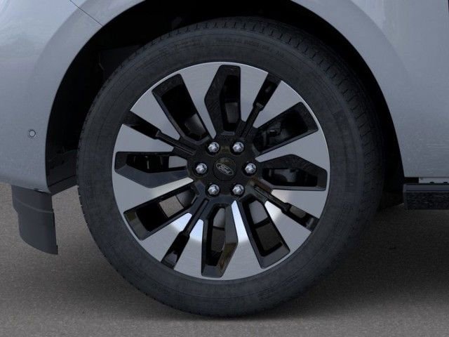 New 2026 Ford Expedition Platinum w/ Driver's Package image 19