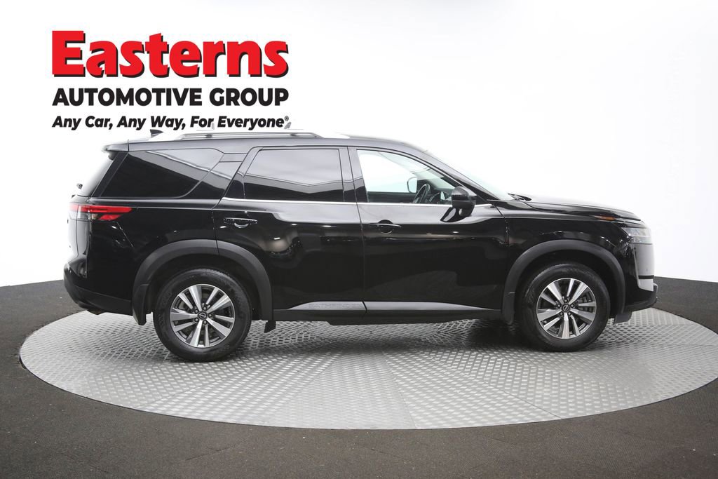 Used 2023 Nissan Pathfinder SL w/ Lighting Package (N92) AWD/4WD image 45