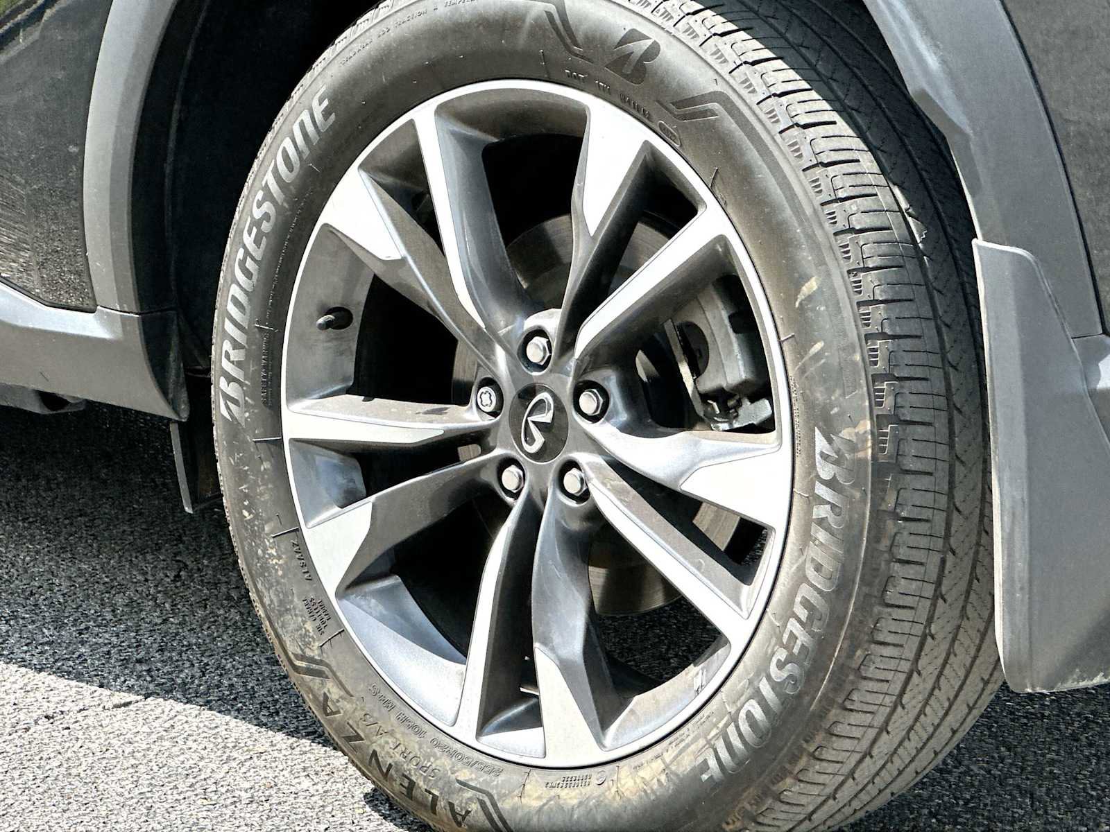 Used 2023 INFINITI QX60 Luxe image 11