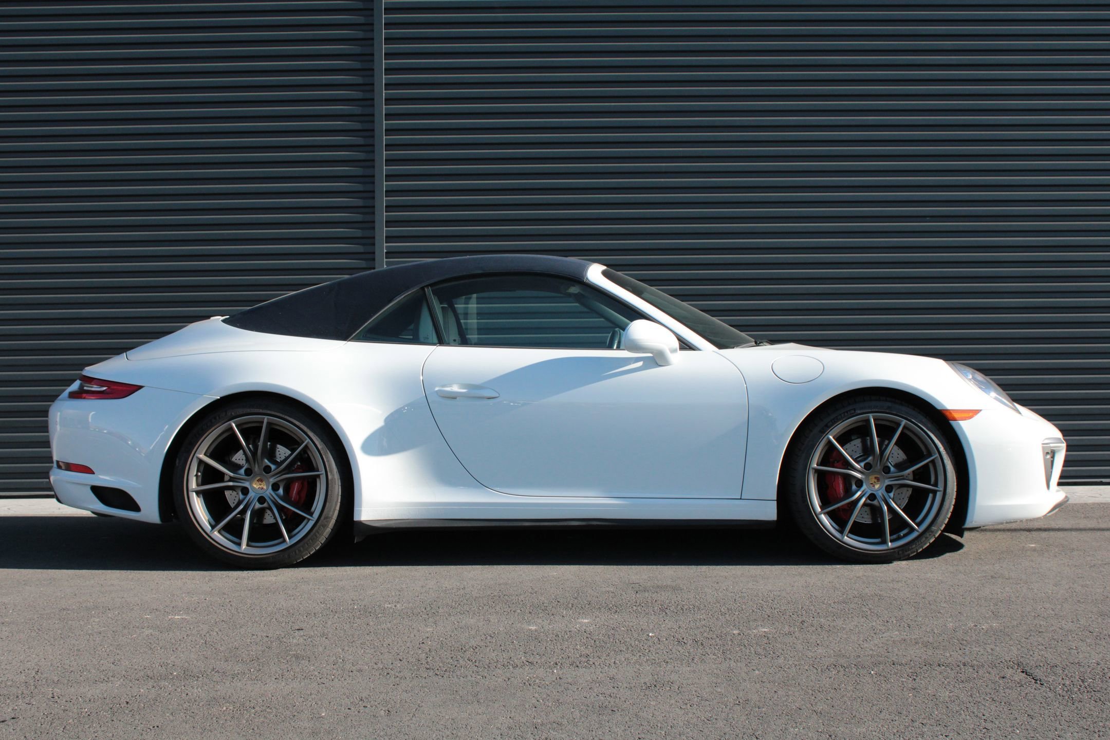 Certified 2019 Porsche 911 Carrera 4S image 8