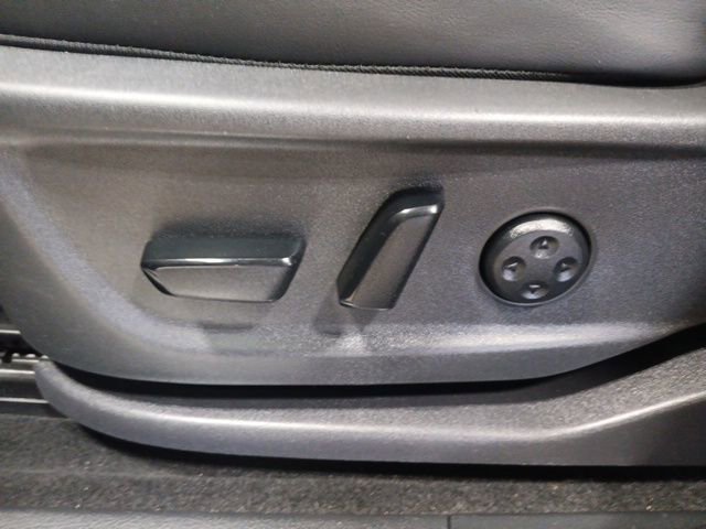 Used 2024 Nissan Ariya AWD image 14