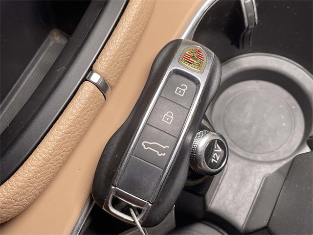 Used 2022 Porsche Cayenne Platinum Edition w/ Premium Package Plus image 45