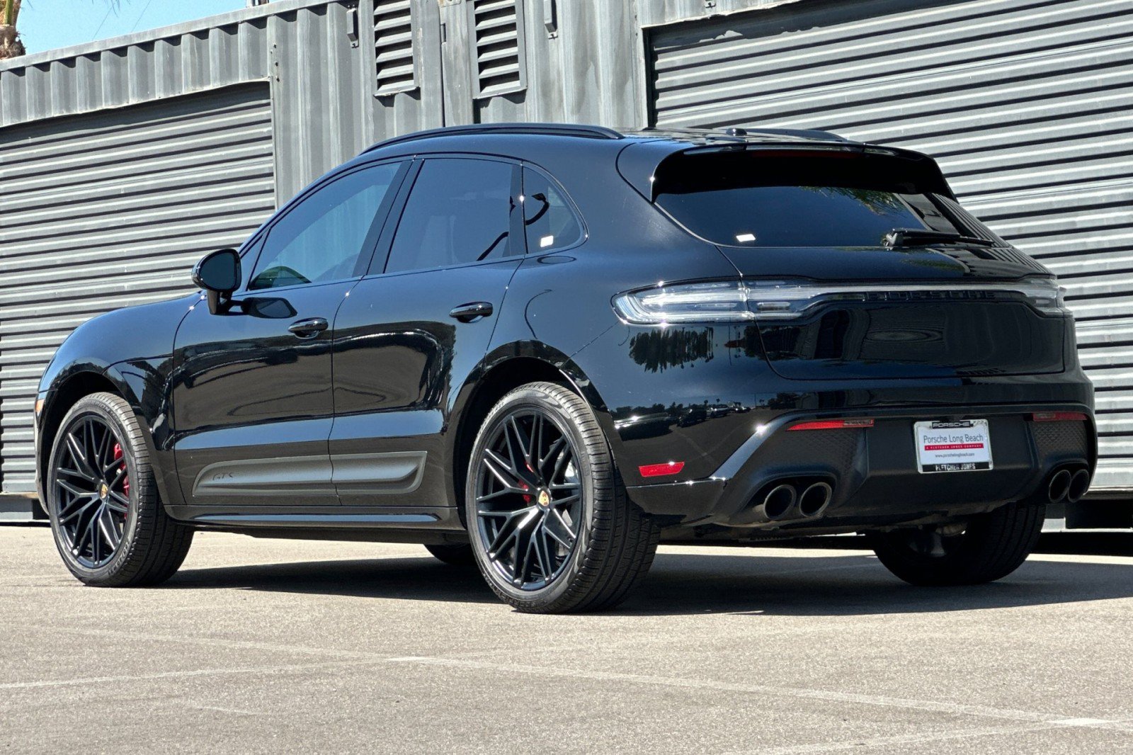 Certified 2024 Porsche Macan GTS AWD/4WD image 3