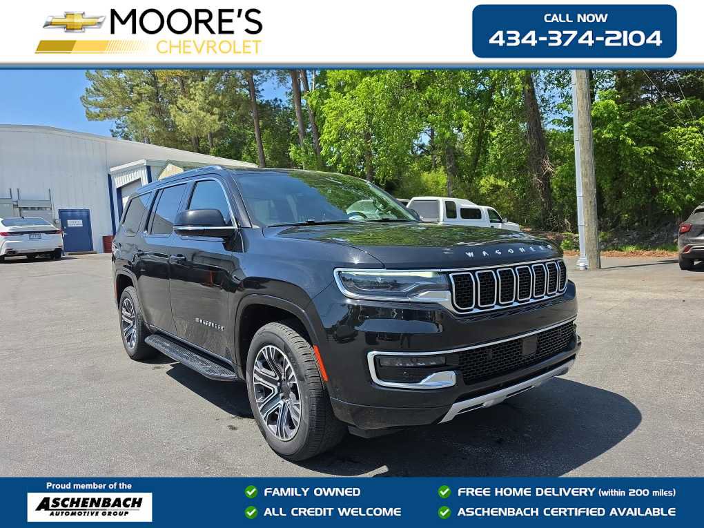 Used 2024 Jeep Wagoneer Series II w/ Flexible Seating Group RWD image 1
