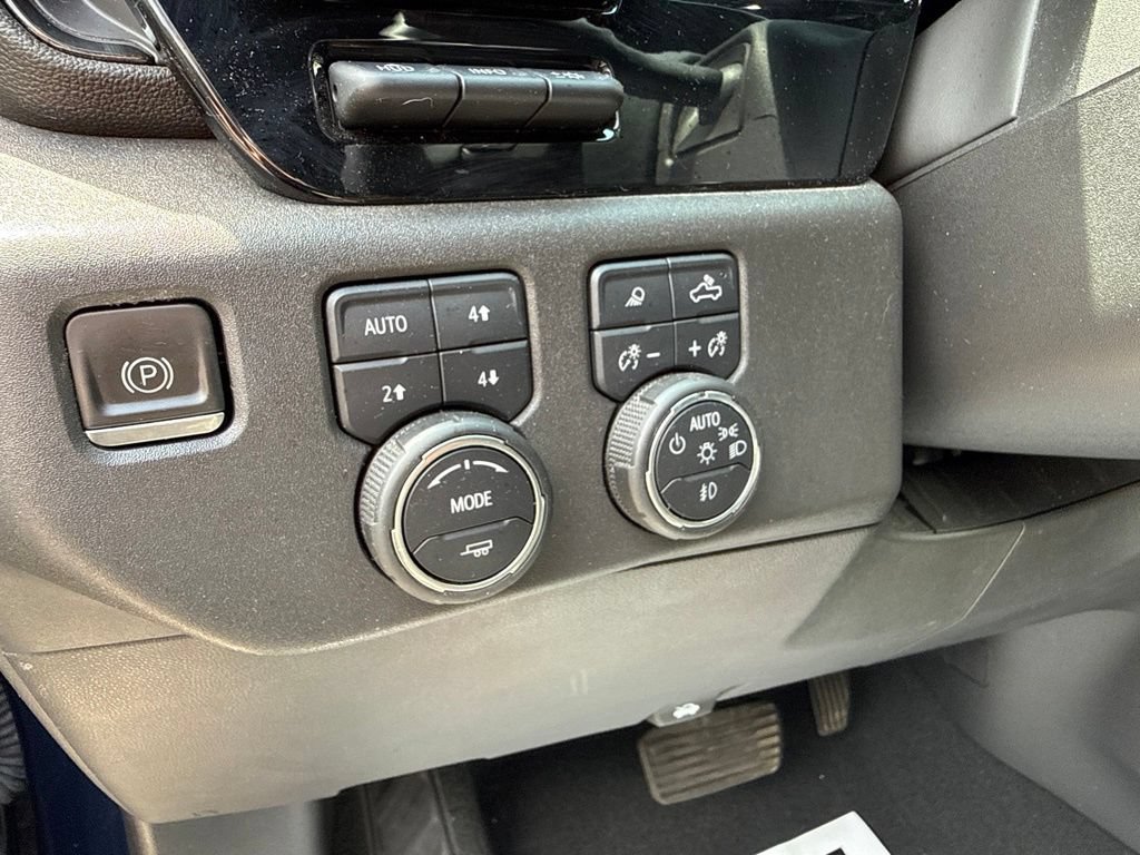Used 2022 Chevrolet Silverado 1500 ZR2 w/ Technology Package AWD/4WD image 23