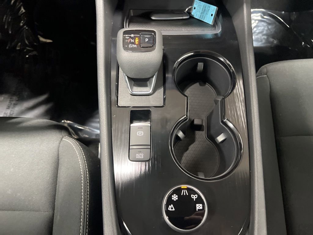 Used 2024 Nissan Rogue S image 18