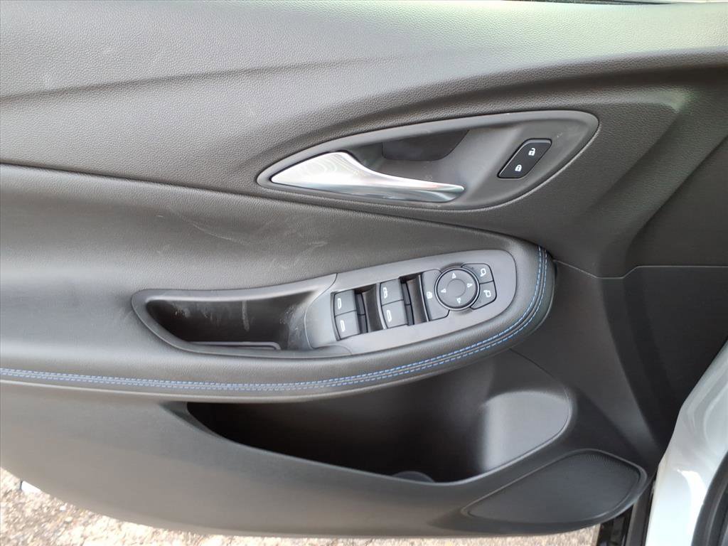 New 2026 Buick Encore GX Sport Touring image 12