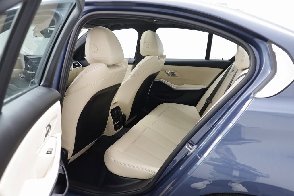 Certified 2025 BMW 330i xDrive Sedan w/ Convenience Package image 13