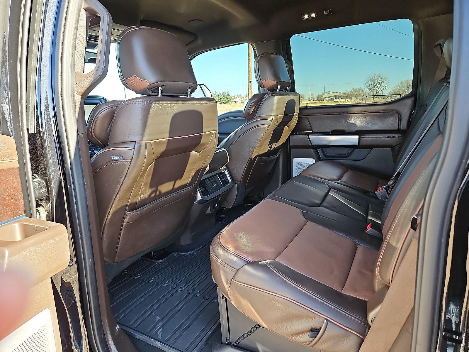 Used 2025 Ford F250 King Ranch w/ FX4 Off-Road Package image 10