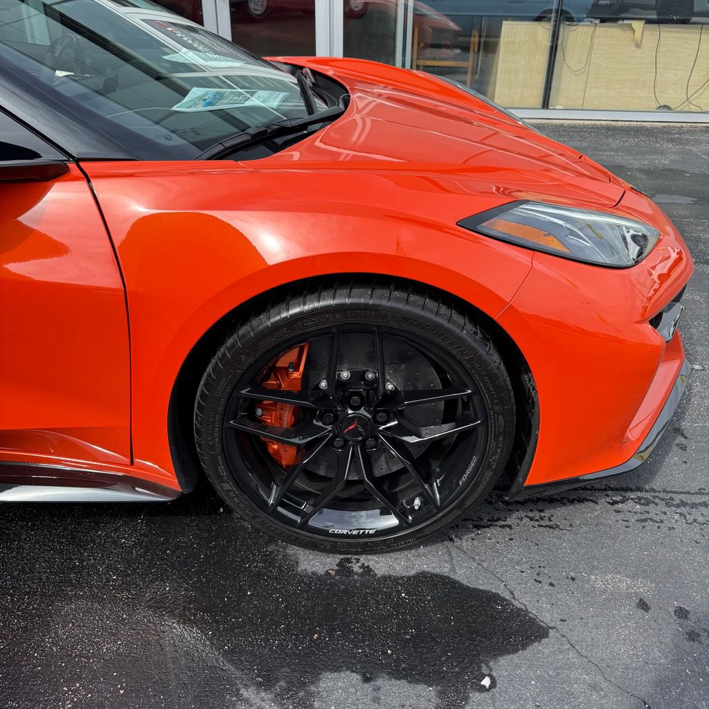 Used 2025 Chevrolet Corvette Z06 w/ Battery Protection Package image 16