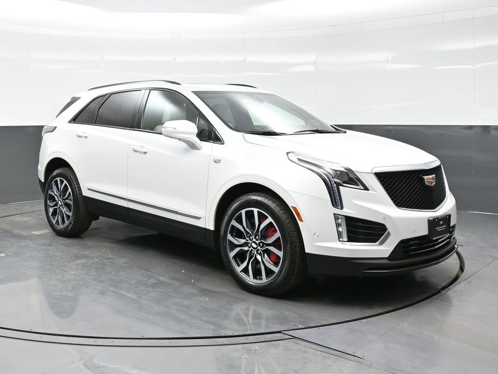 New 2025 Cadillac XT5 Sportv w/ Technology Package