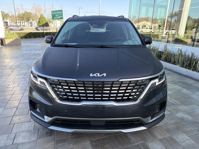 Used 2024 Kia Carnival SX Prestige image 7