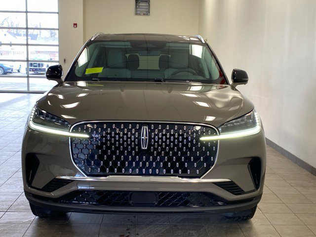 New 2026 Lincoln Aviator AWD image 10