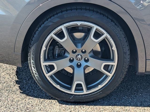 Used 2023 Maserati Levante Modena AWD/4WD image 9