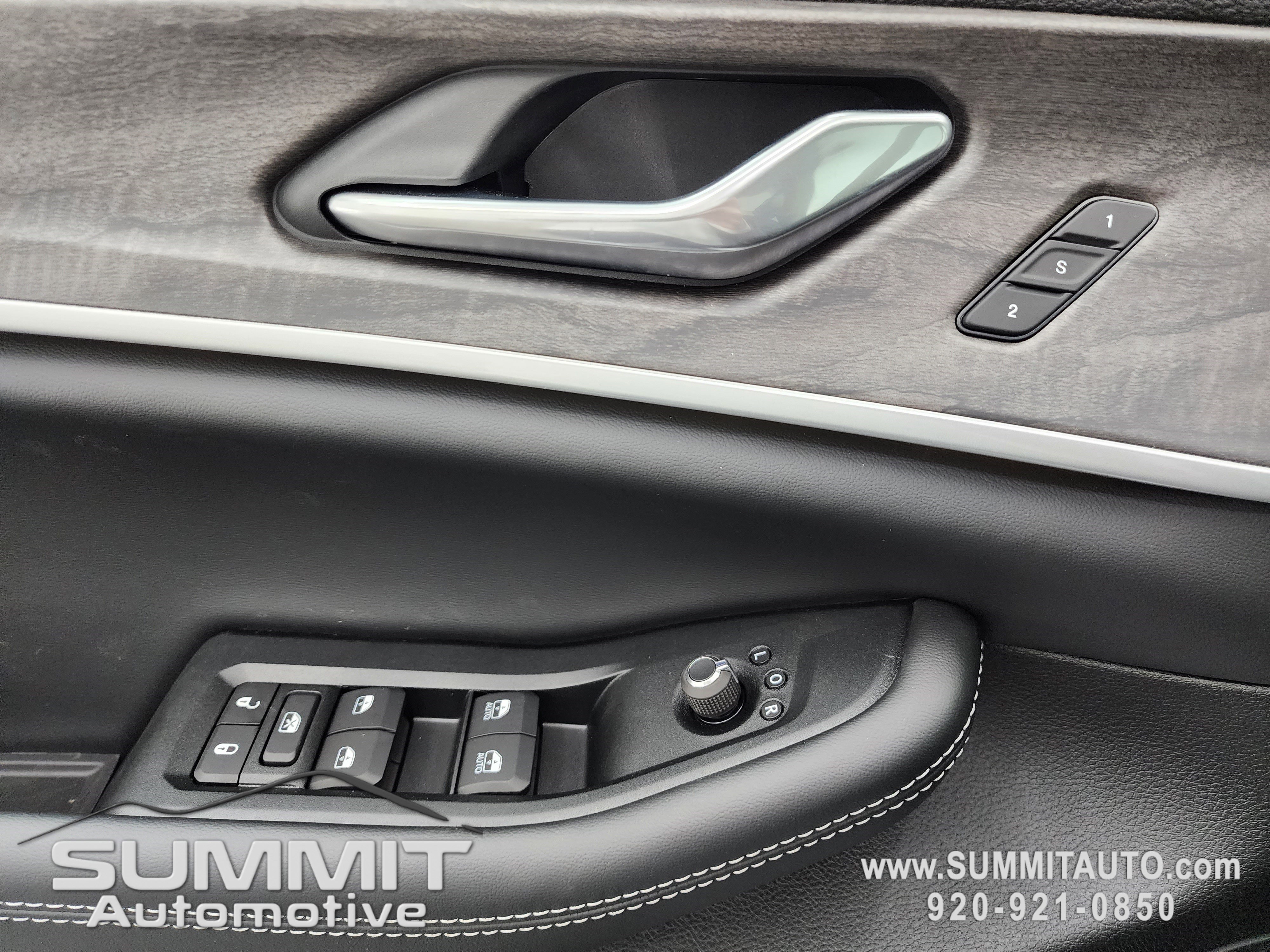 New 2025 Jeep Grand Cherokee L Limited w/ Trailer Tow Package image 40