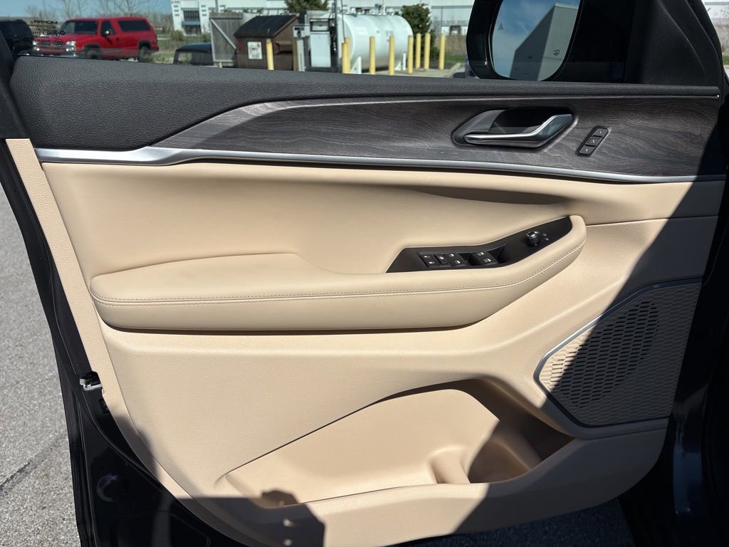 New 2026 Jeep Grand Cherokee Limited image 8