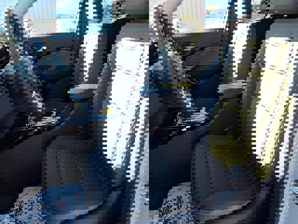 New 2026 Chevrolet Trax ACTIV w/ Sunroof Package image 13