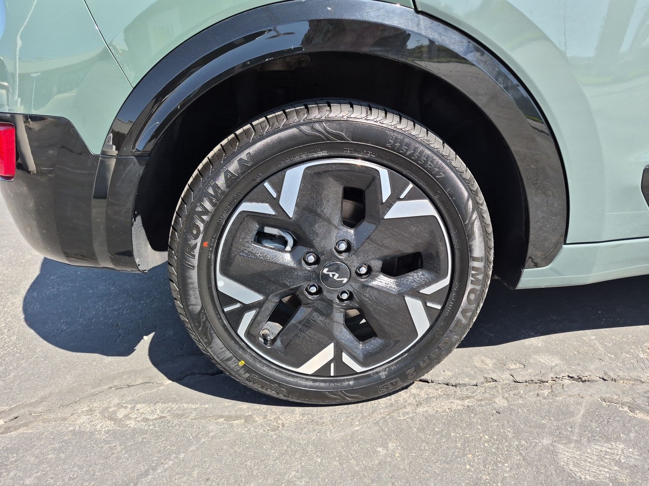 Used 2023 Kia Niro Wind w/ Wind Preserve Package FWD image 12