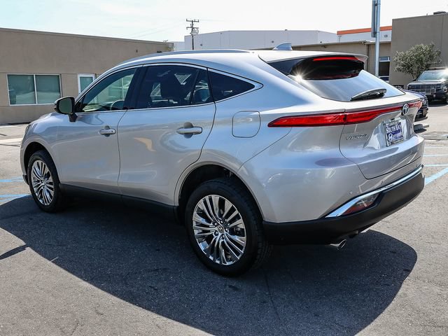 Used 2022 Toyota Venza XLE AWD/4WD image 4
