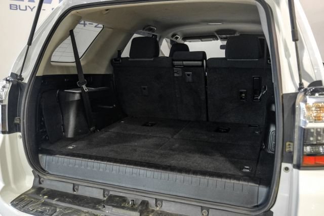 Used 2017 Toyota 4Runner SR5 RWD image 66
