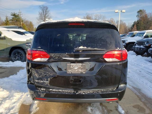 New 2026 Chrysler Voyager LX image 5