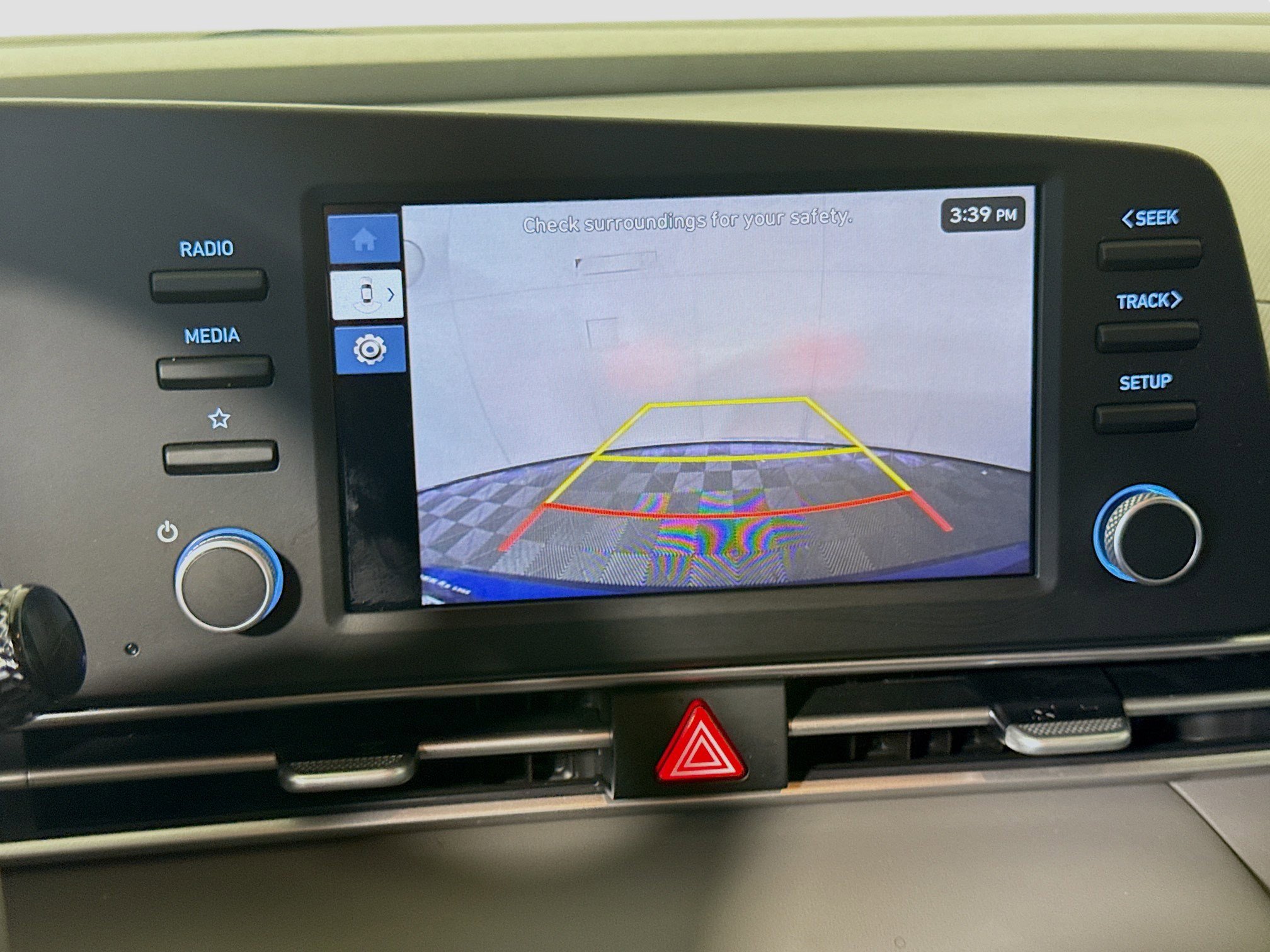 Used 2025 Hyundai Elantra SE image 19