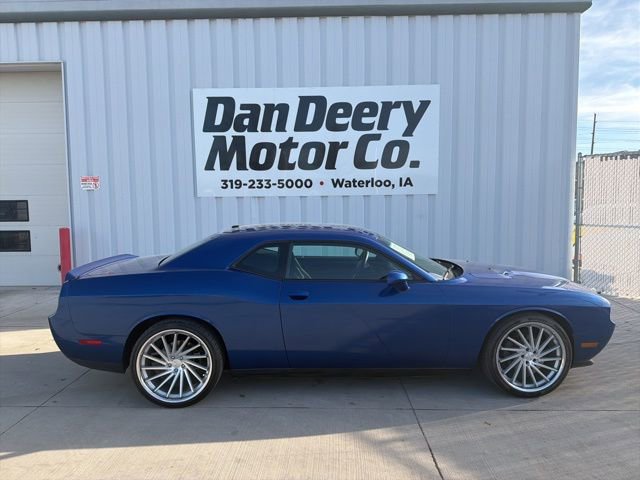 Used 2012 Dodge Challenger SXT image 16