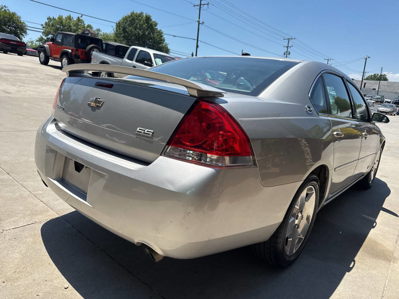 Used 2006 Chevrolet Impala SS FWD image 5