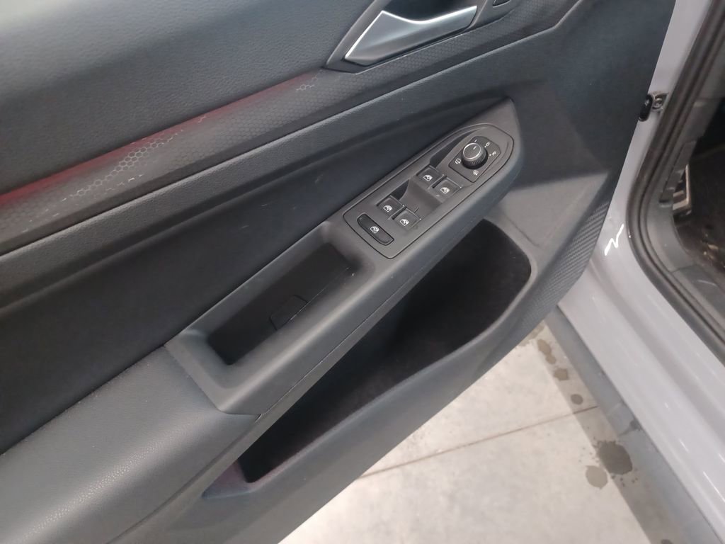 Used 2024 Volkswagen GTI SE image 13