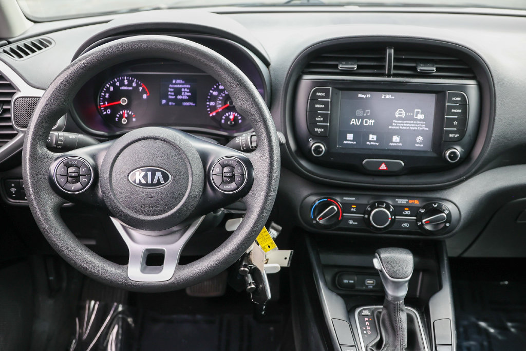 Used 2020 Kia Soul S FWD image 29