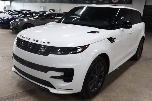 Used 2024 Land Rover Range Rover Sport Dynamic SE AWD/4WD image 1